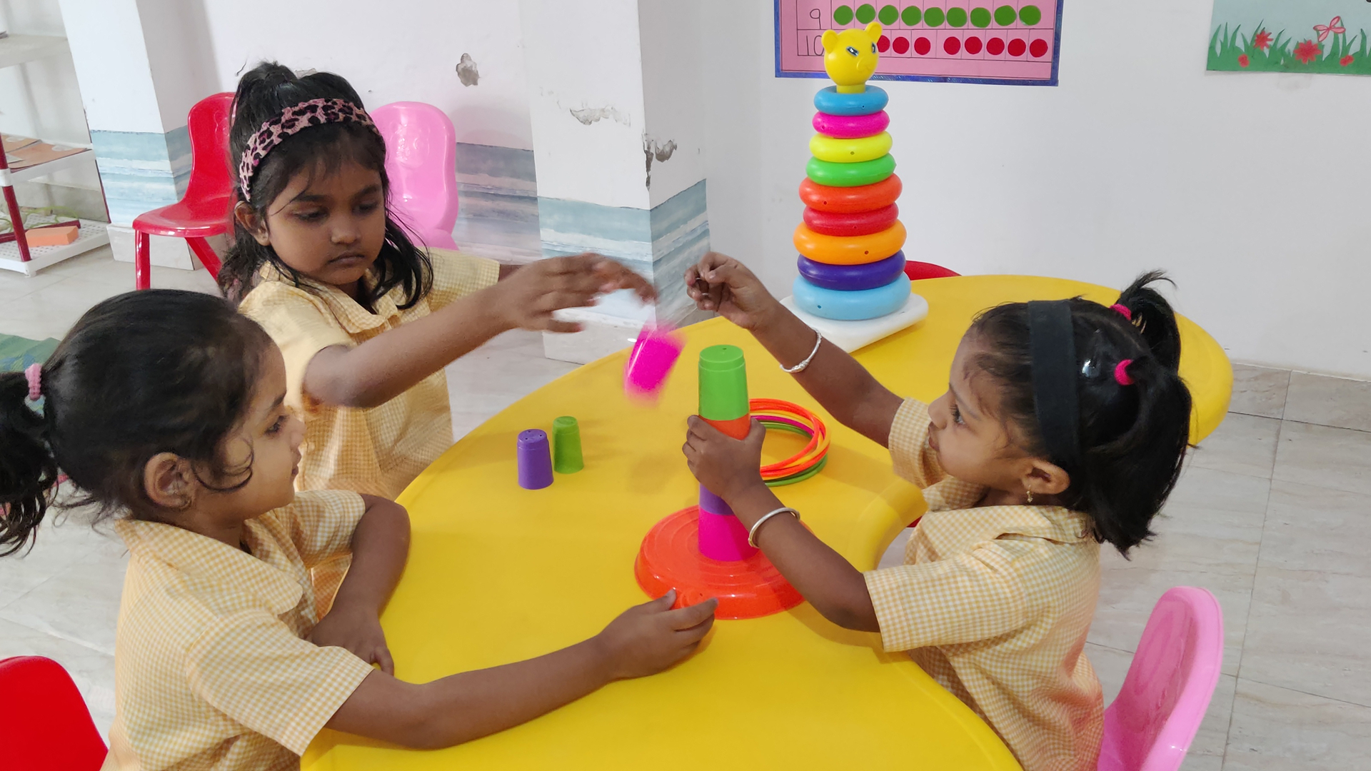 Ecole Rayon of Aasha